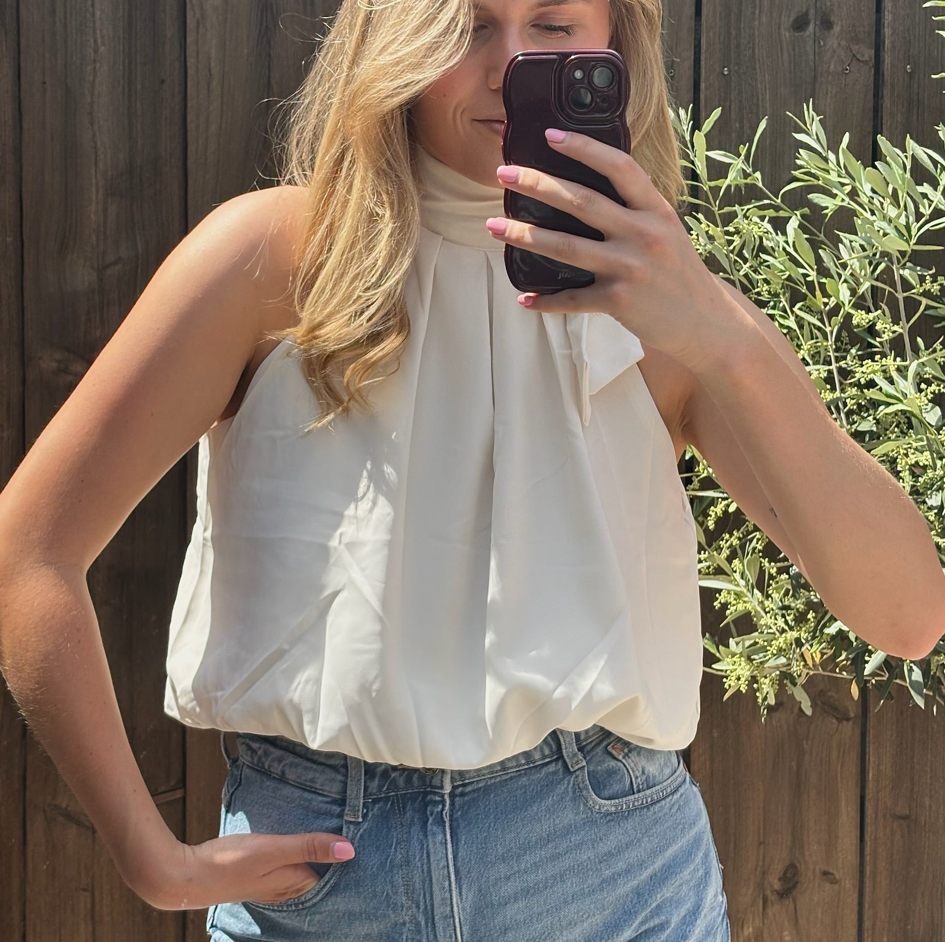 Damisah white top